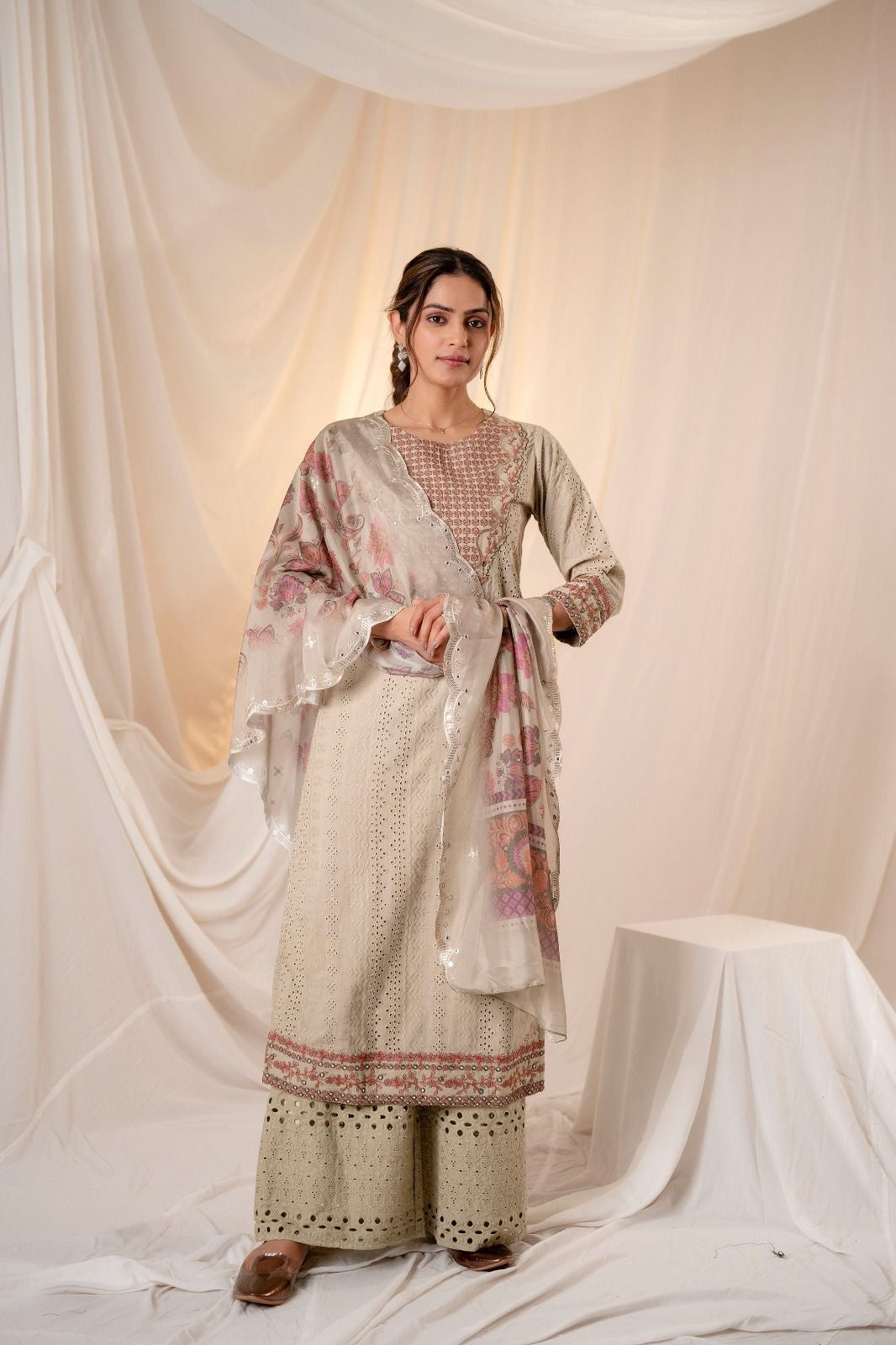 Cotton hakoba embroidered suit-10