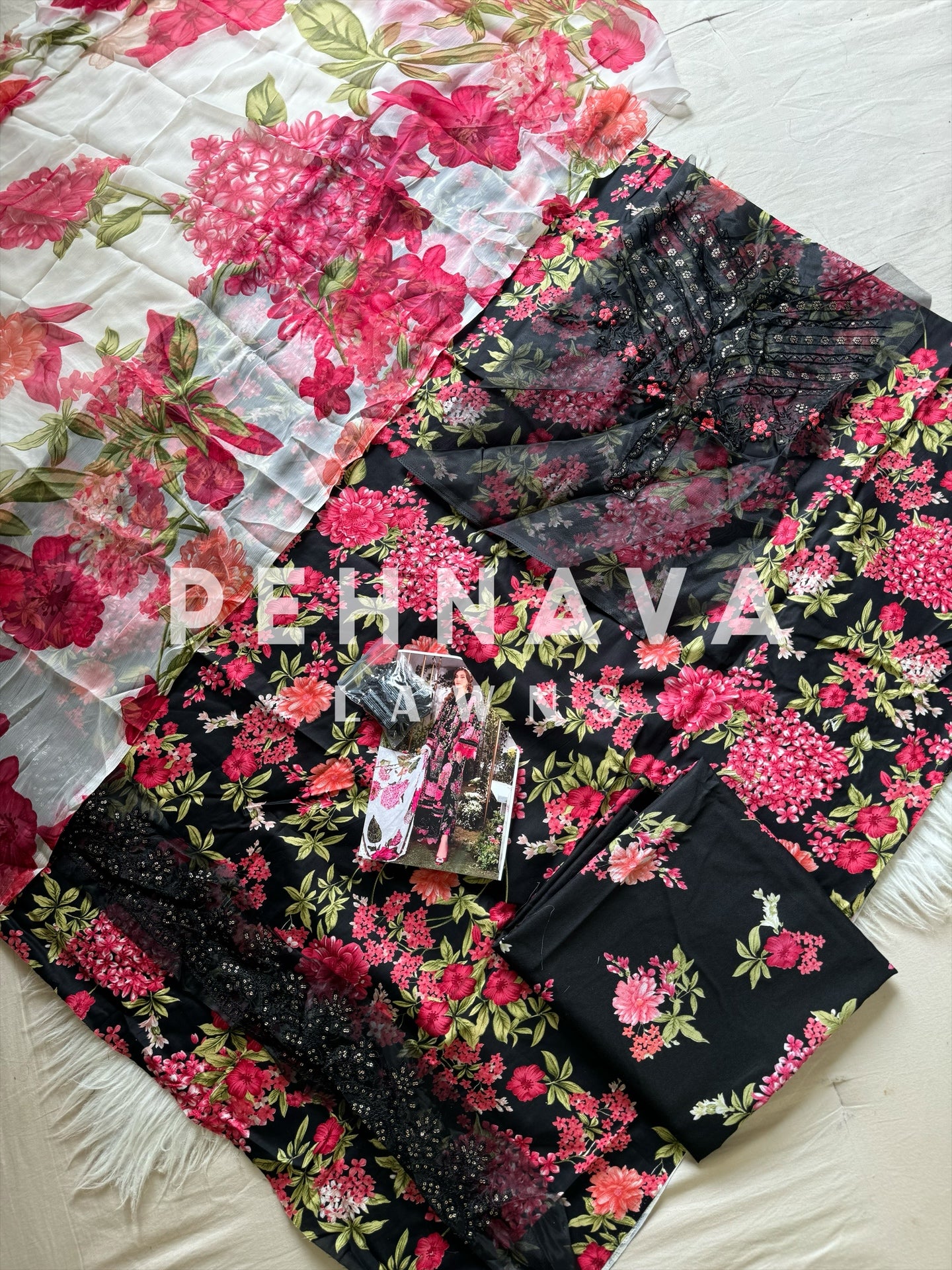 Floral Printed casual suit with chiffon dupatta-428