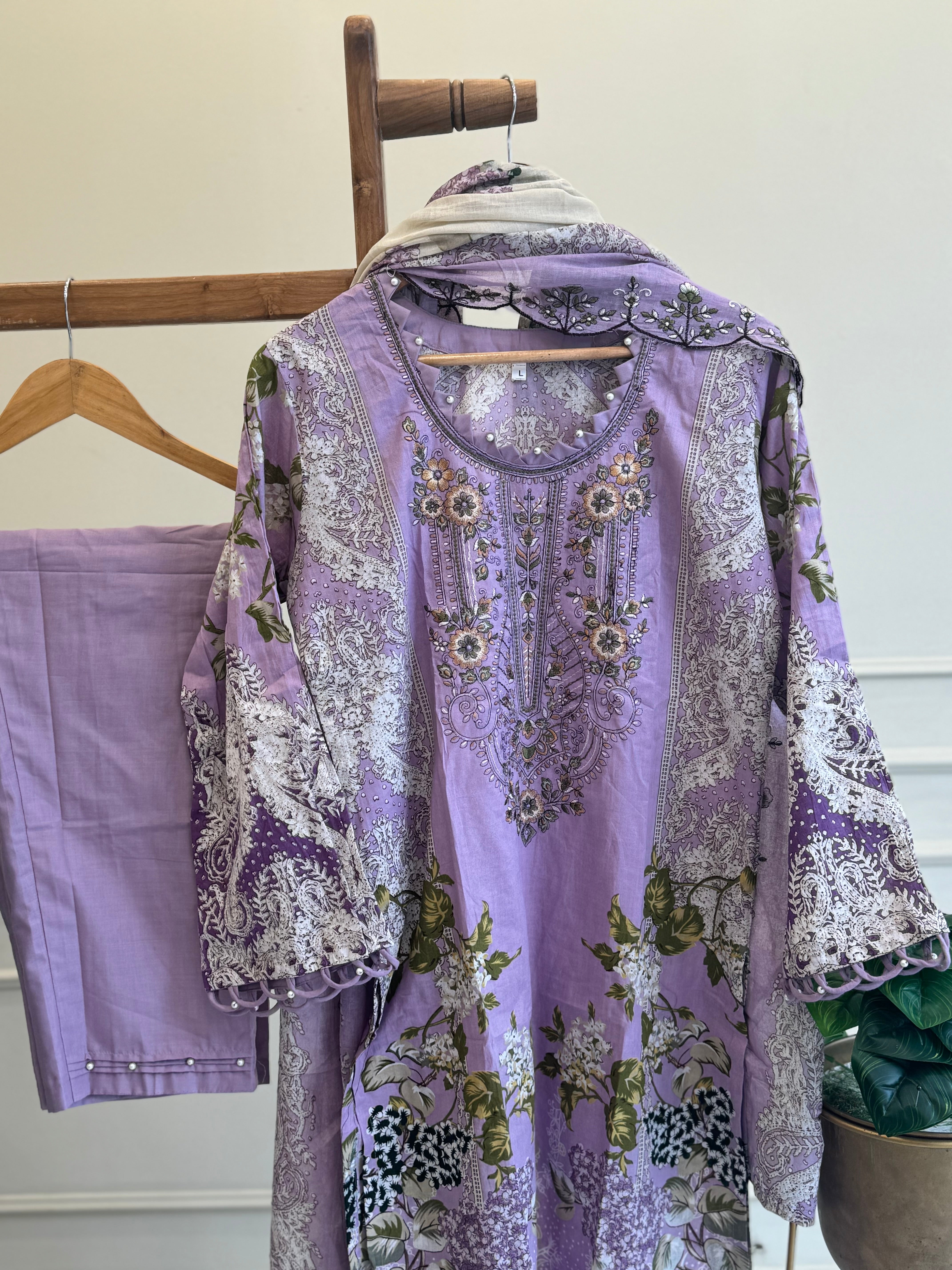 Embroidered casual suit with cotton embroidered dupatta-lavender