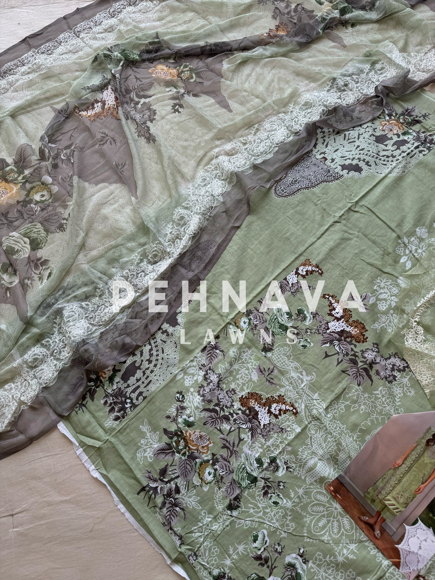 Printed casual suit with chiffon embroidered dupatta-1006