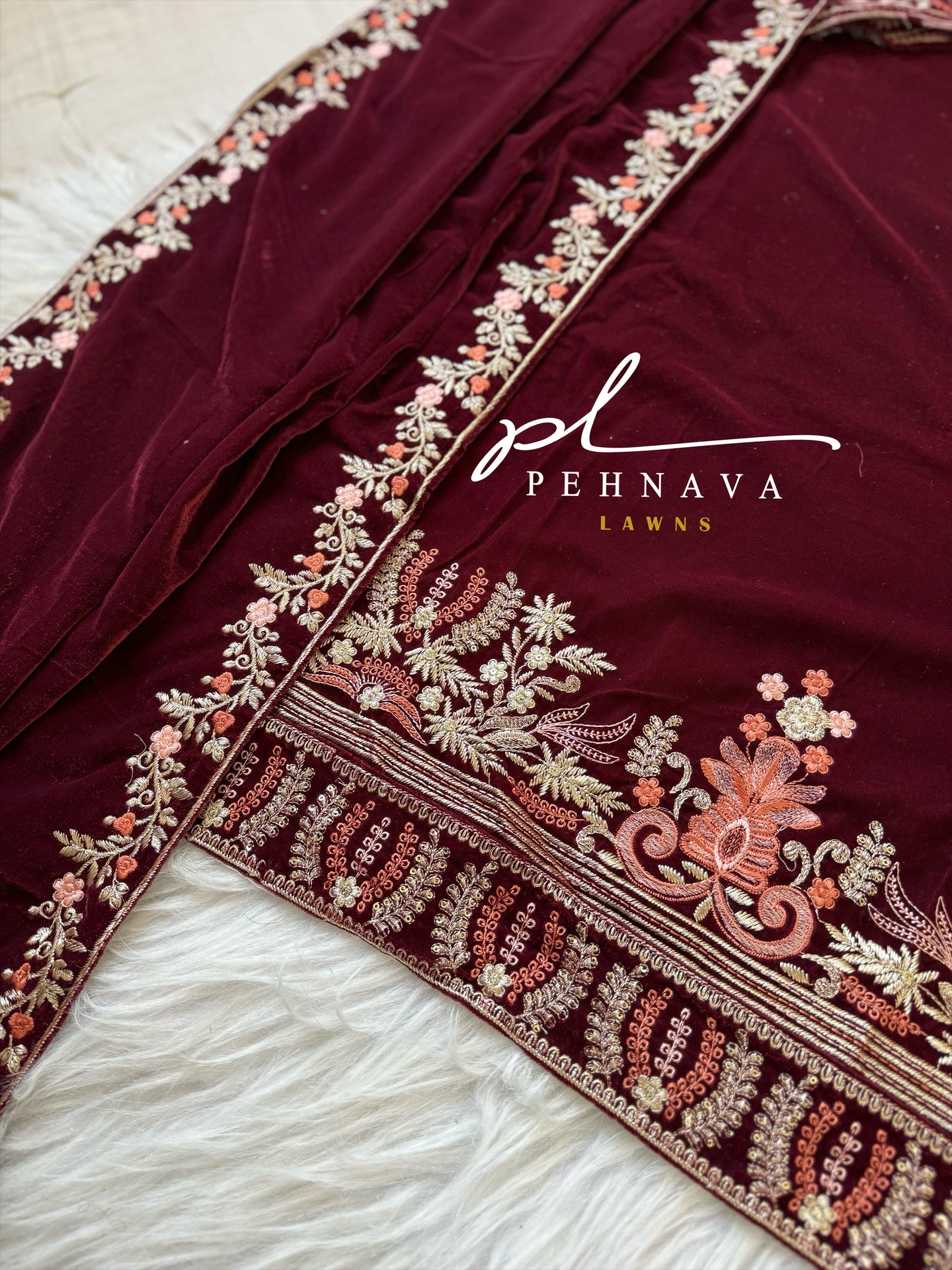 Embroidered velvette suit -3241