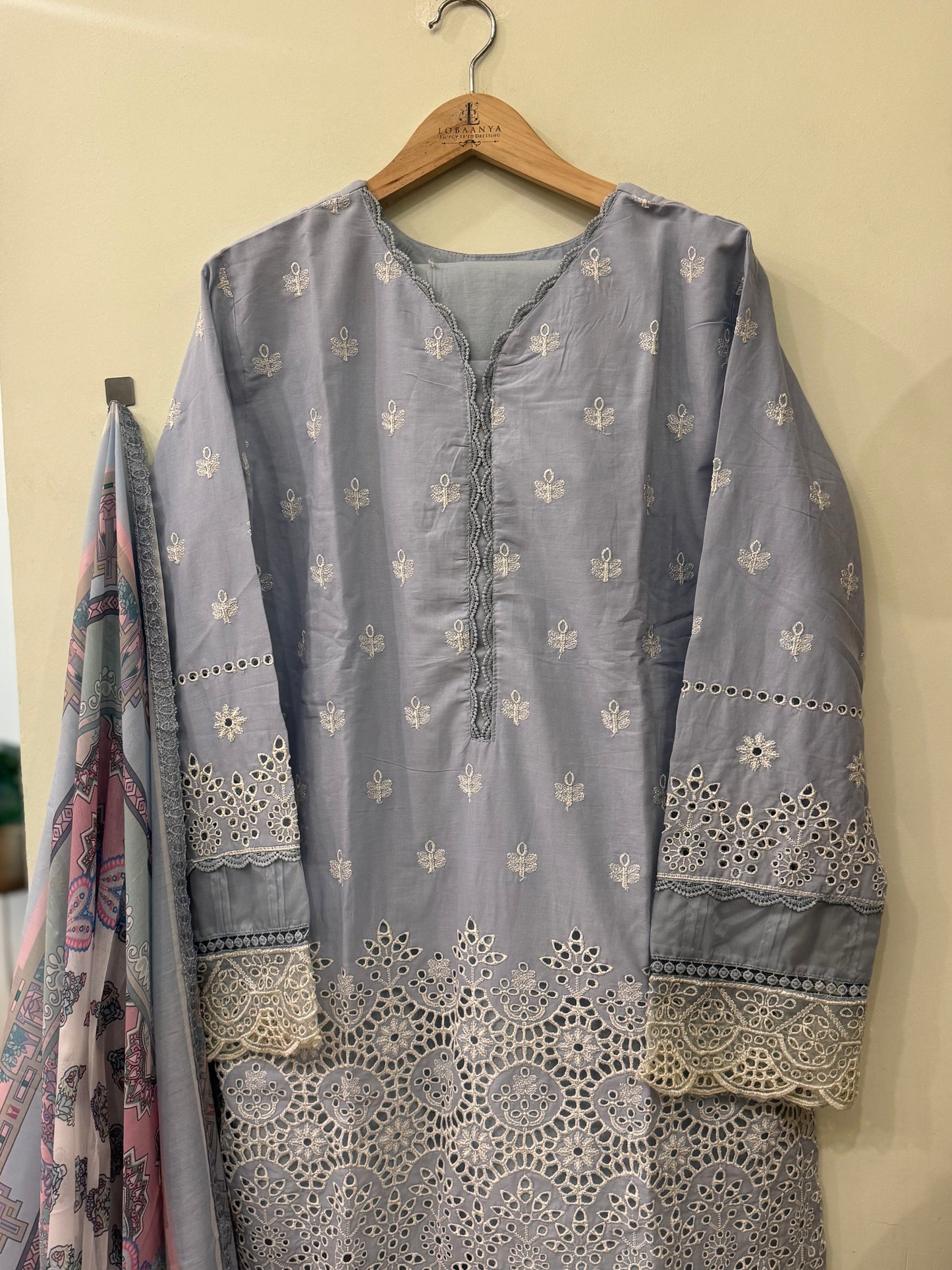 Pakistani embroidered suit with muslin dupatta-1002(N)