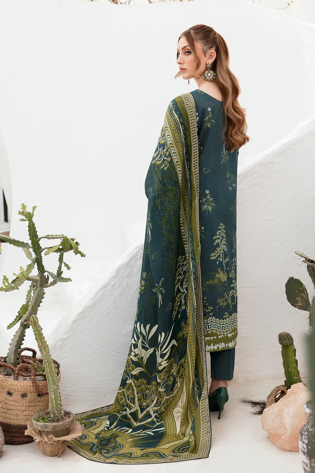 Lawn embroidered suit-G-203