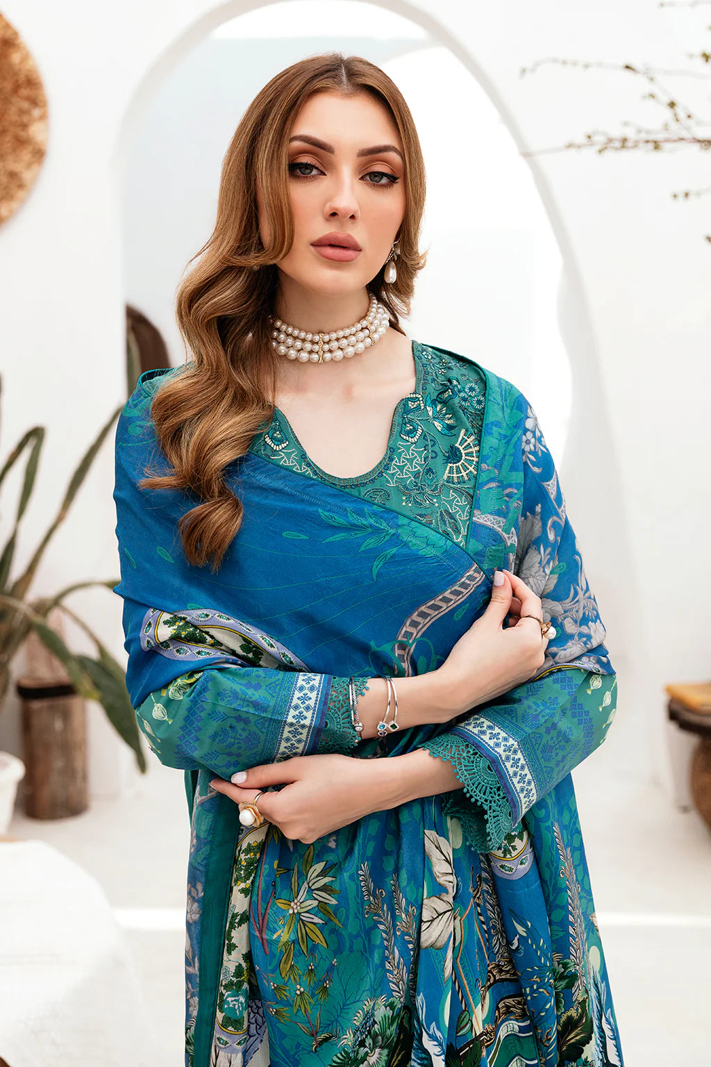 Lawn embroidered suit-G-206