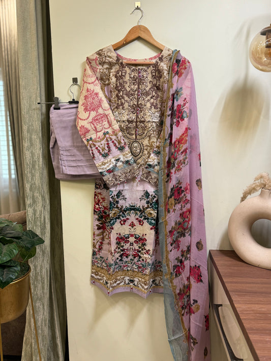 Printed casual suit with chiffon dupatta - 3387