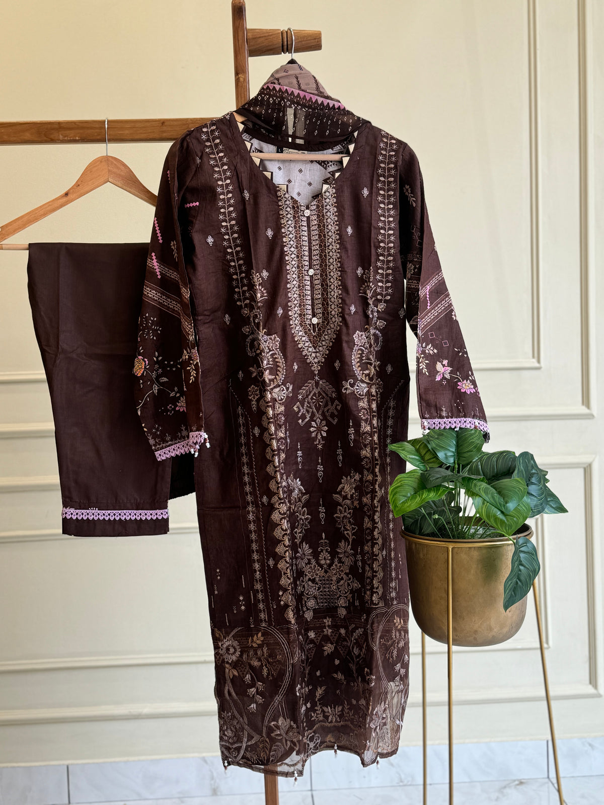 Embroidered casual suit with pure chiffon dupatta-3699