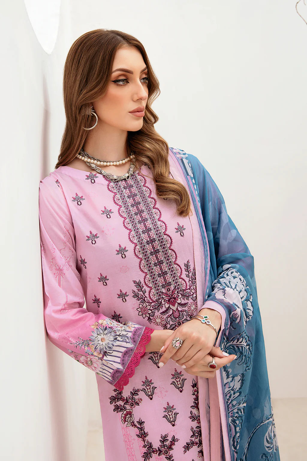 Lawn embroidered suit-G-212