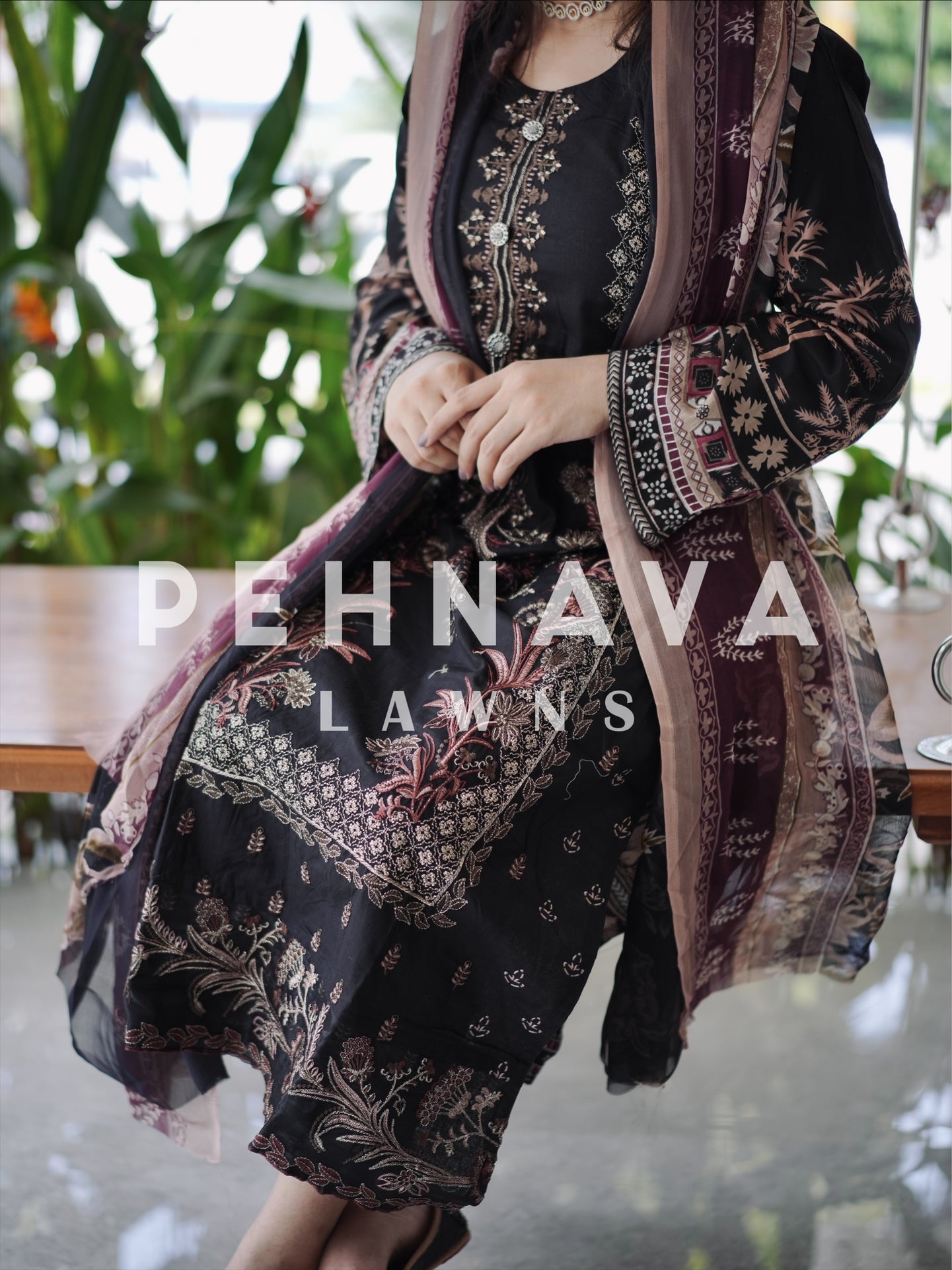 Embroidered cotton suit with chiffon dupatta - black 3374