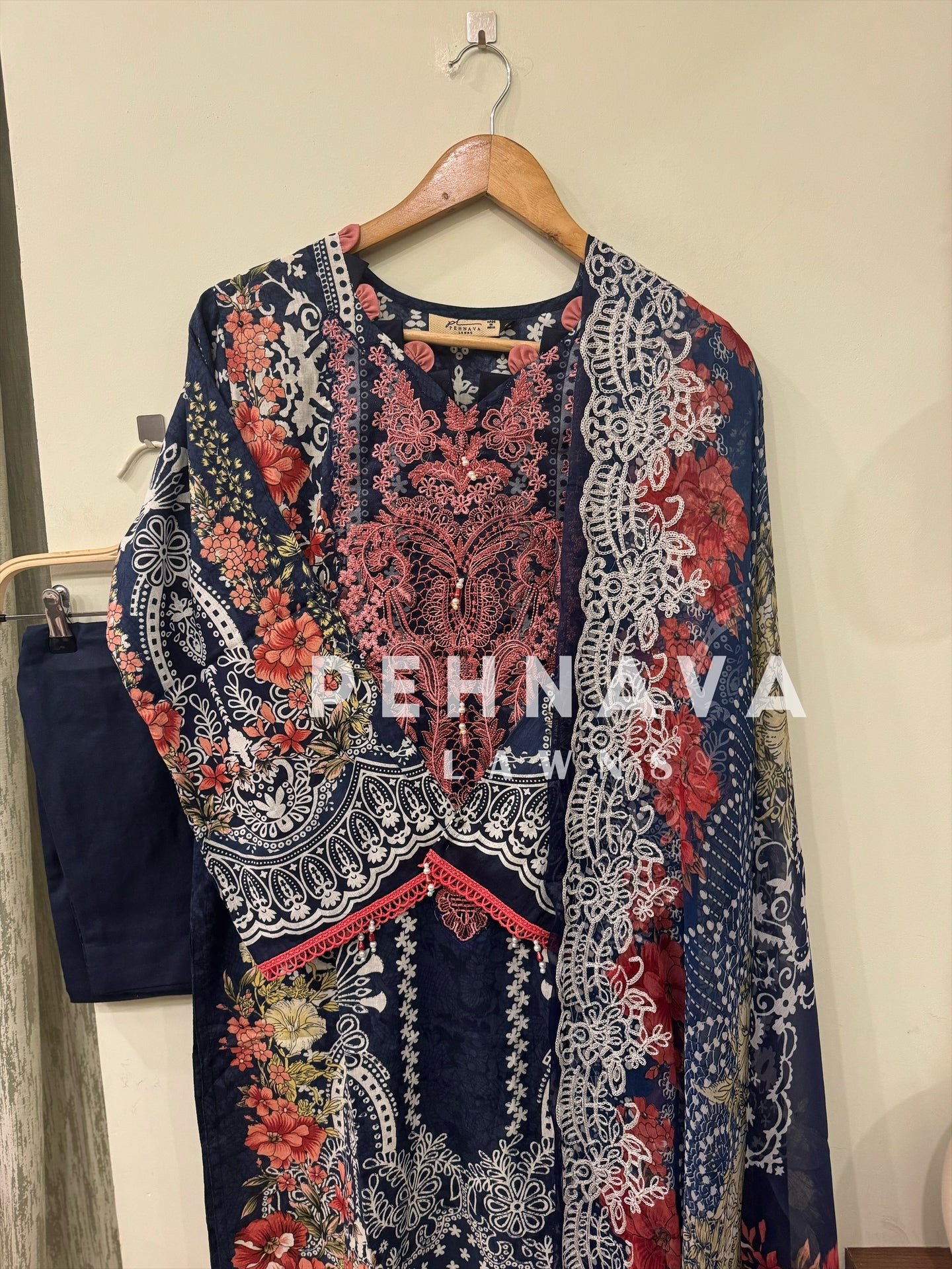 Printed casual suit with chiffon embroidered dupatta-7044