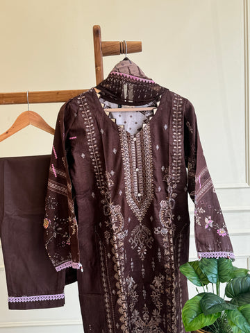 Embroidered casual suit with pure chiffon dupatta-3699