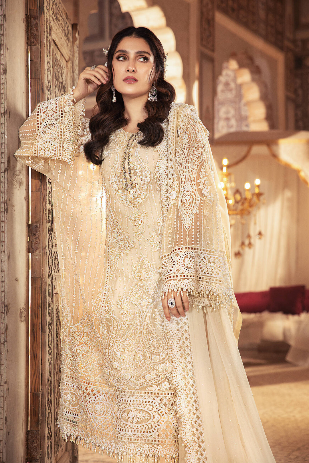 Off white Georgette embroidered party wear