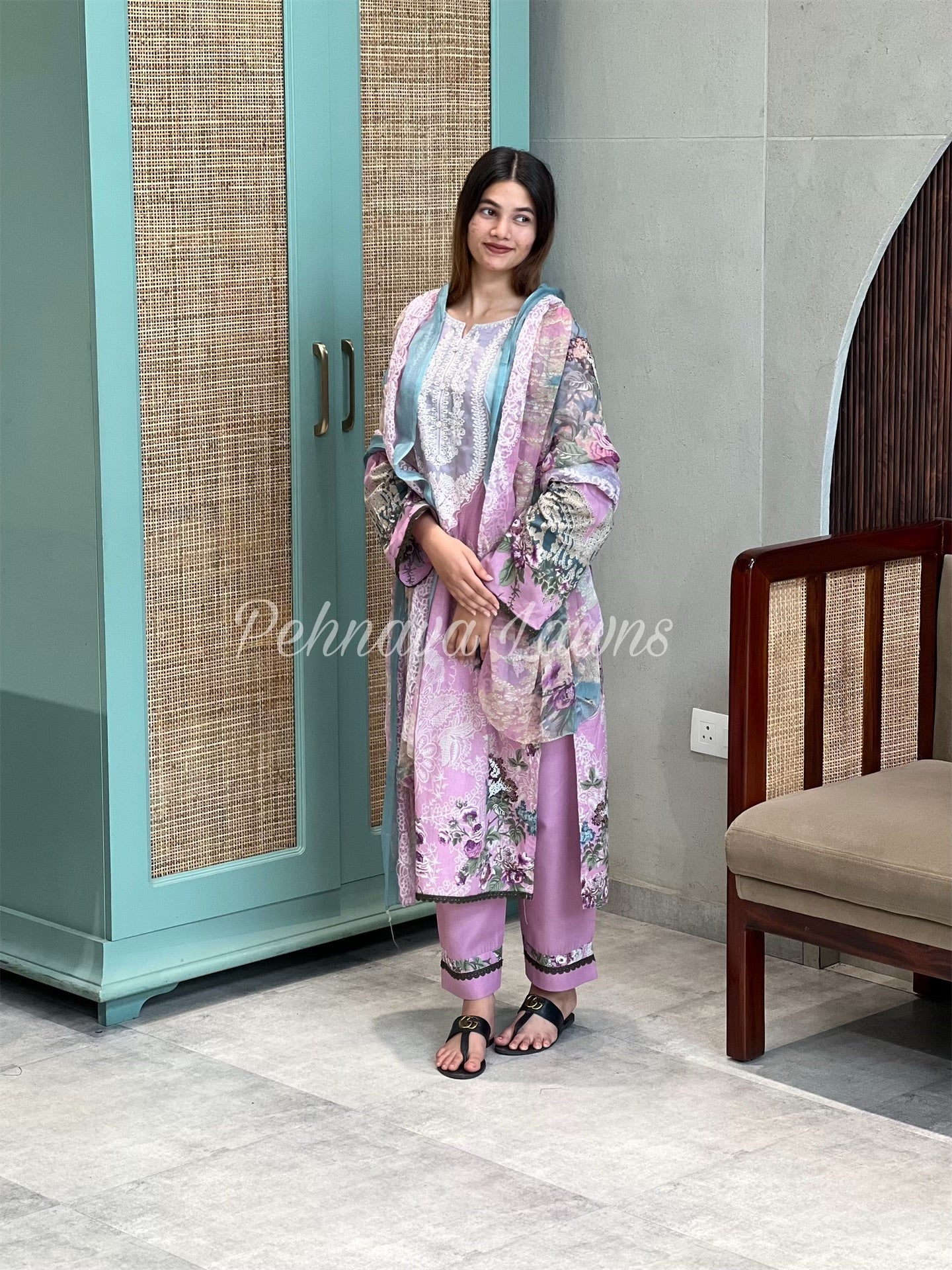 Printed casual suit with chiffon dupatta-1021 pink