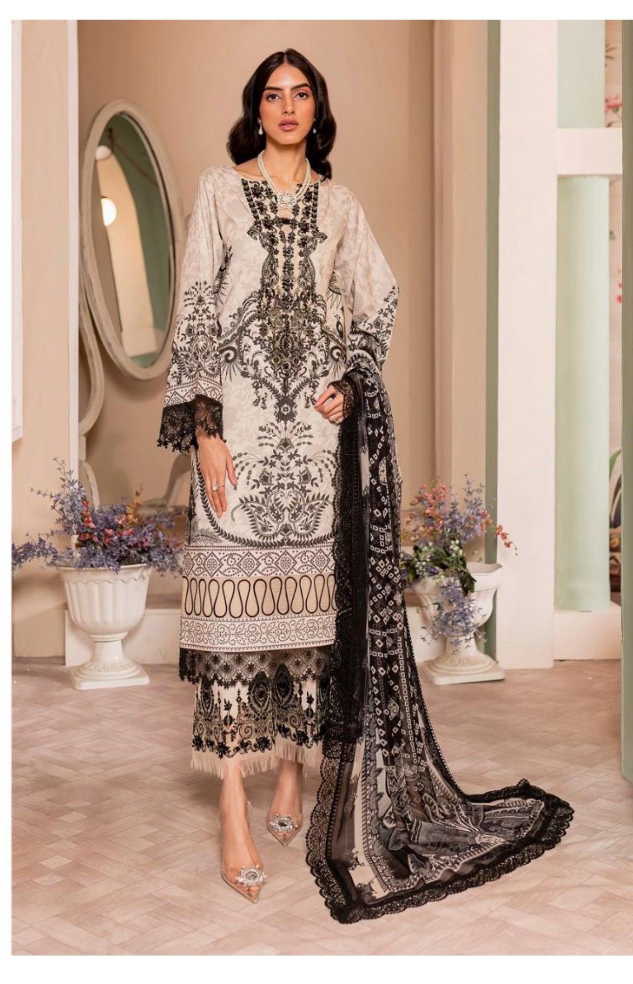 Printed casual suit with chiffon dupatta -529