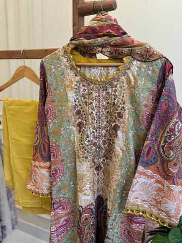 Embroidered casual suit with cotton embroidered dupatta-green/yellow