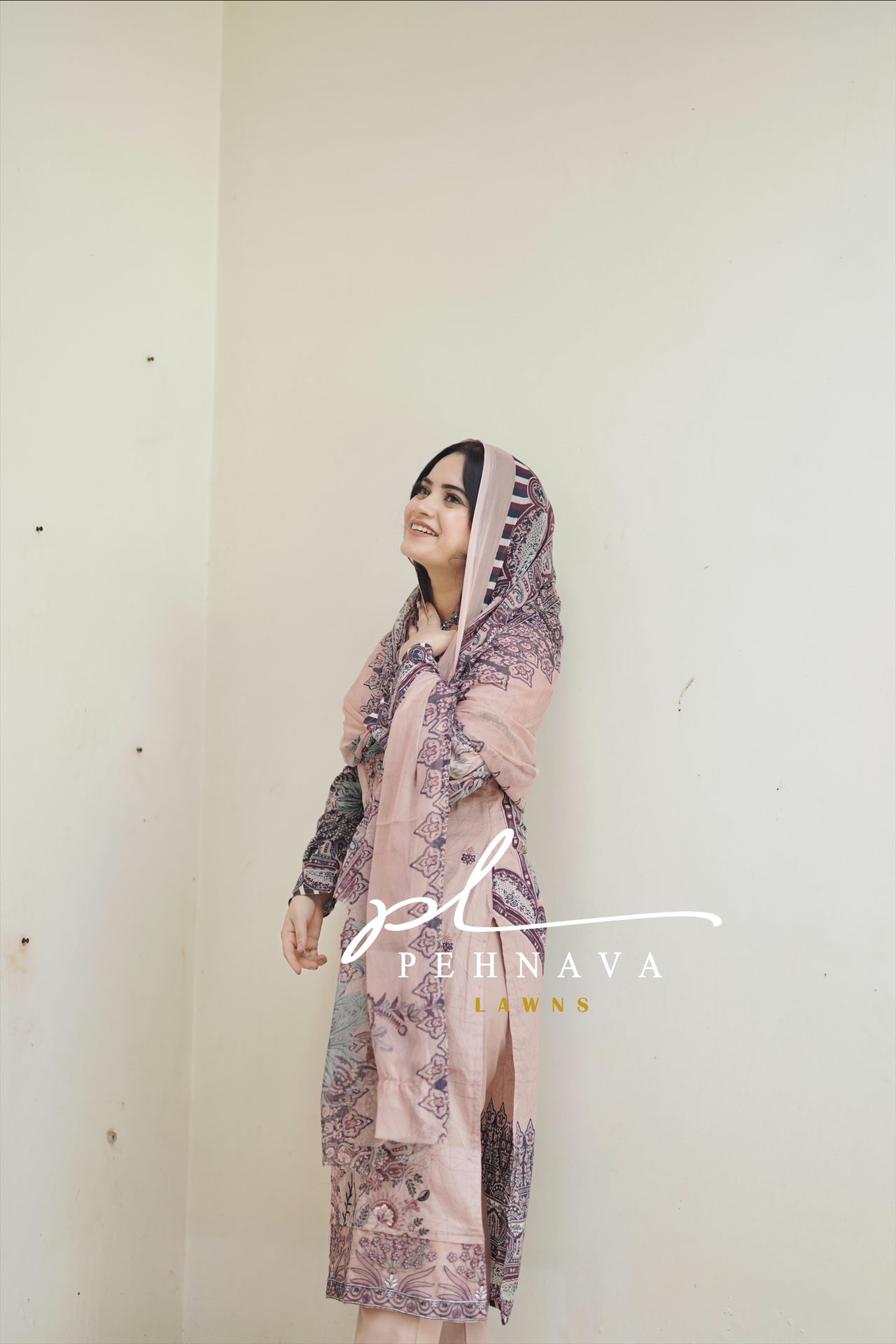 Embroidered cotton suit with chiffon dupatta - 3356