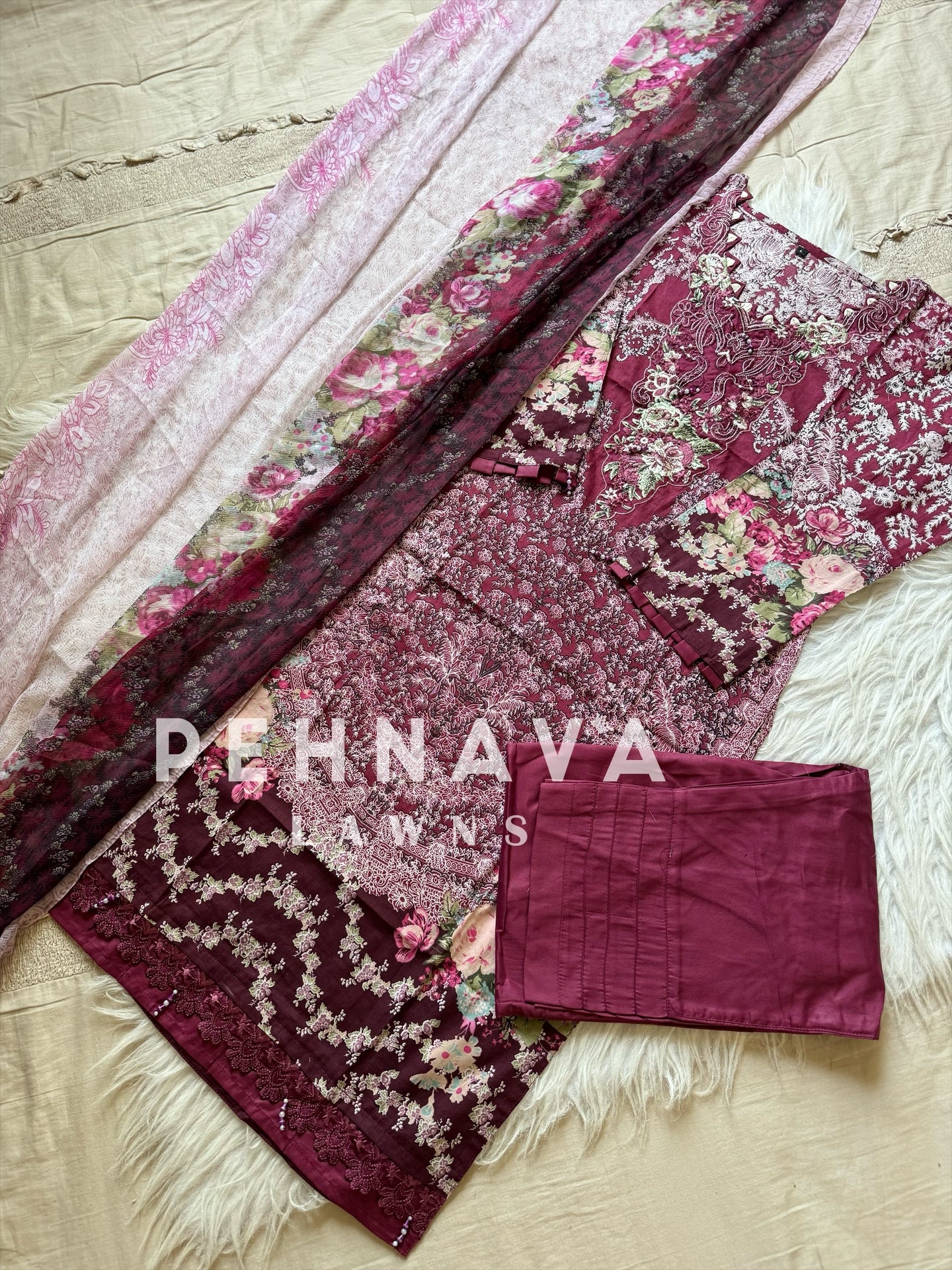 Printed casual suit with chiffon dupatta - 3388