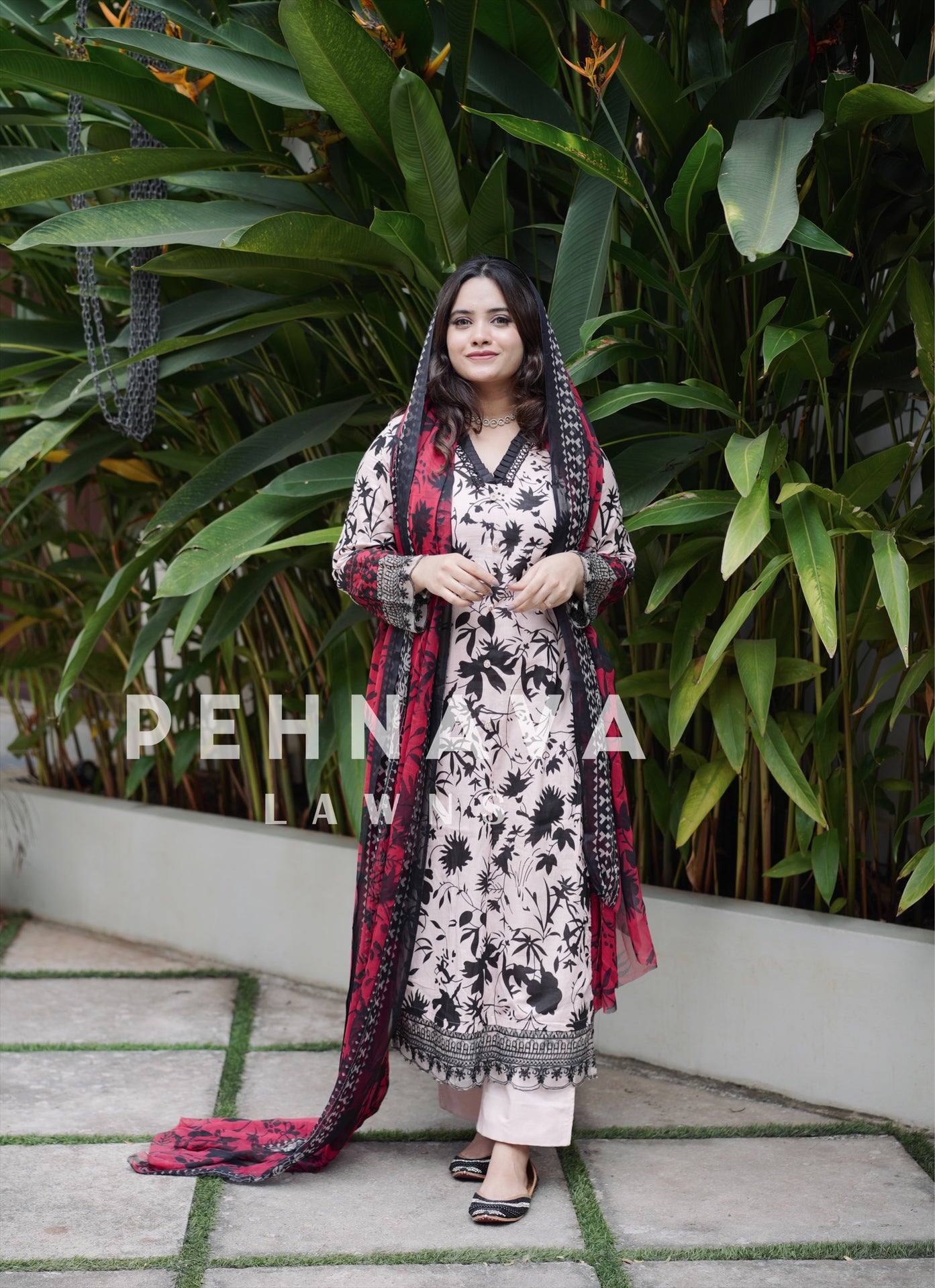 Printed casual suit with chiffon dupatta-3399