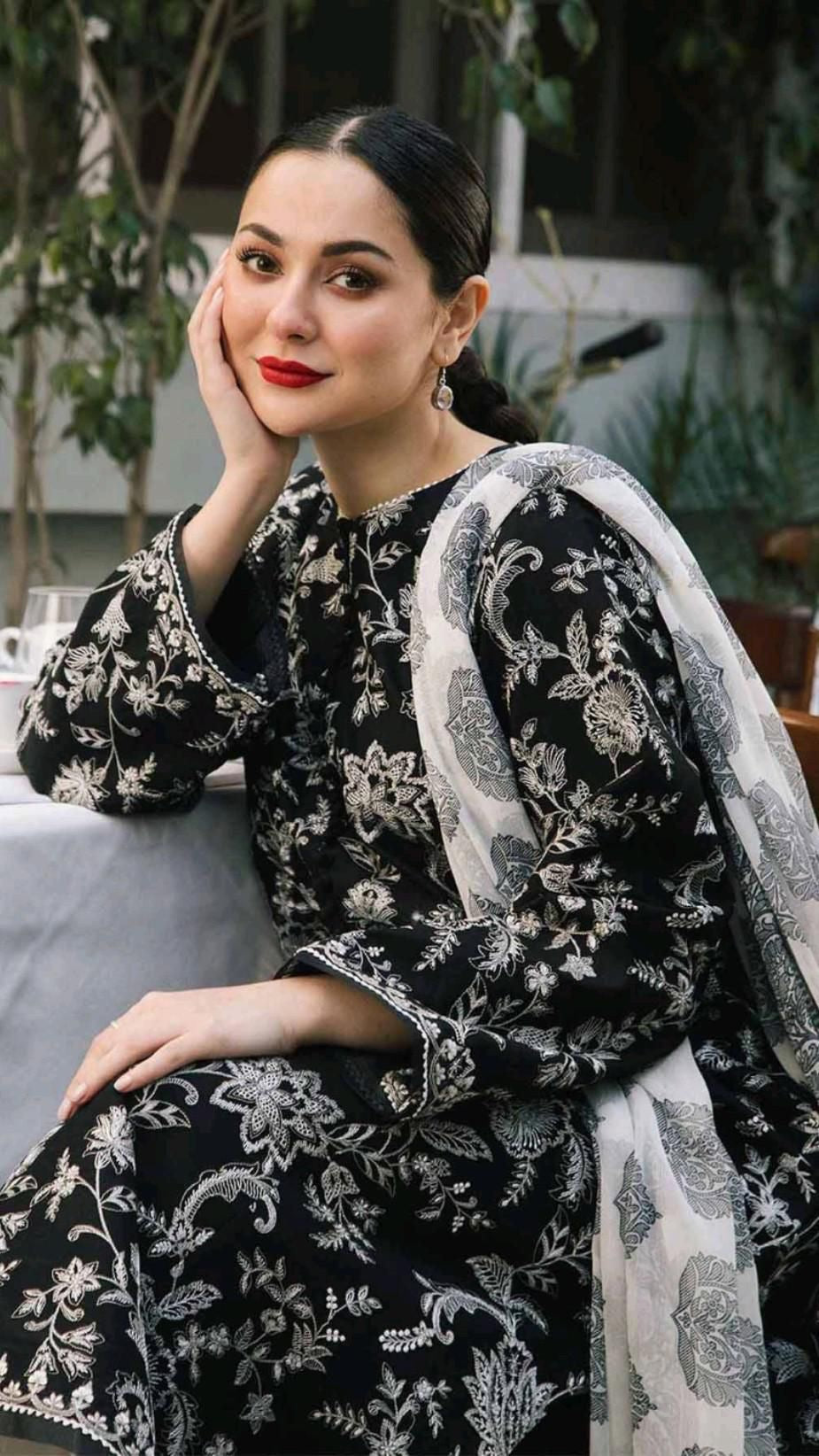 Beautiful black and white embroidered suit with chiffon dupatta