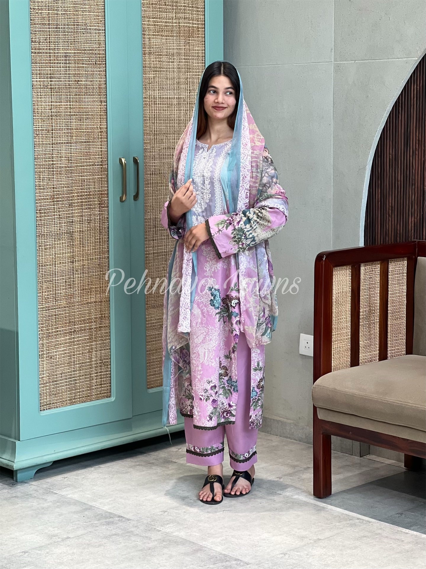 Printed casual suit with chiffon dupatta-1021 pink