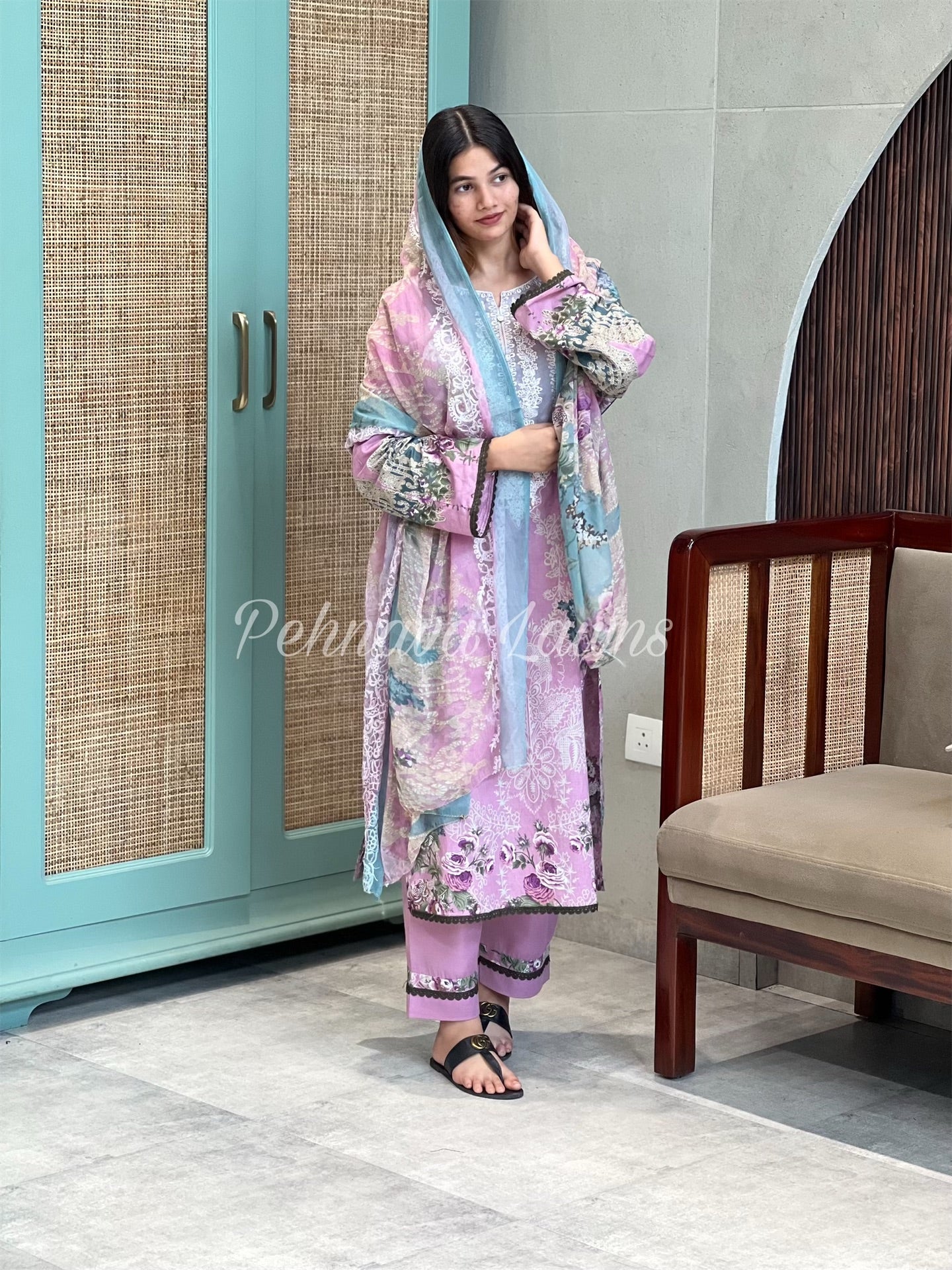 Printed casual suit with chiffon dupatta-1021 pink