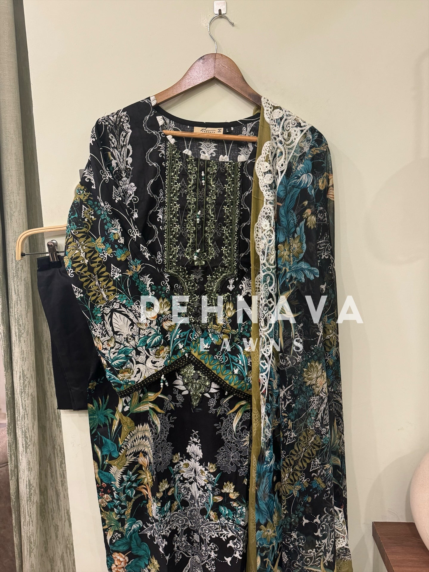 Printed casual suit with chiffon embroidered dupatta-7045