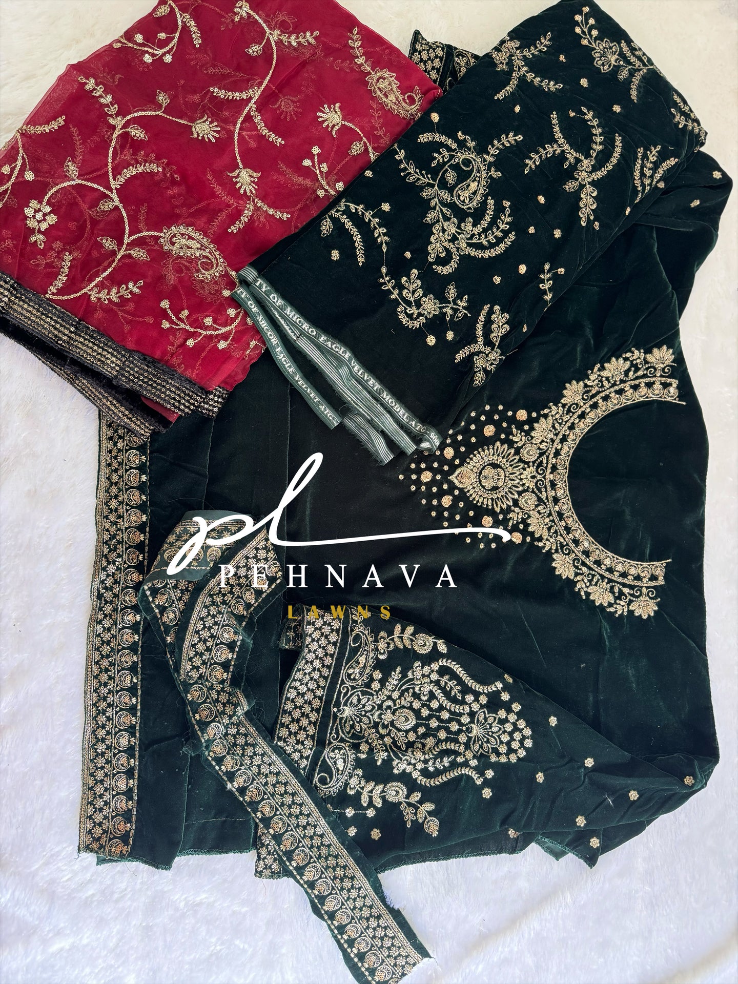 Embroidered velvette suit -3284