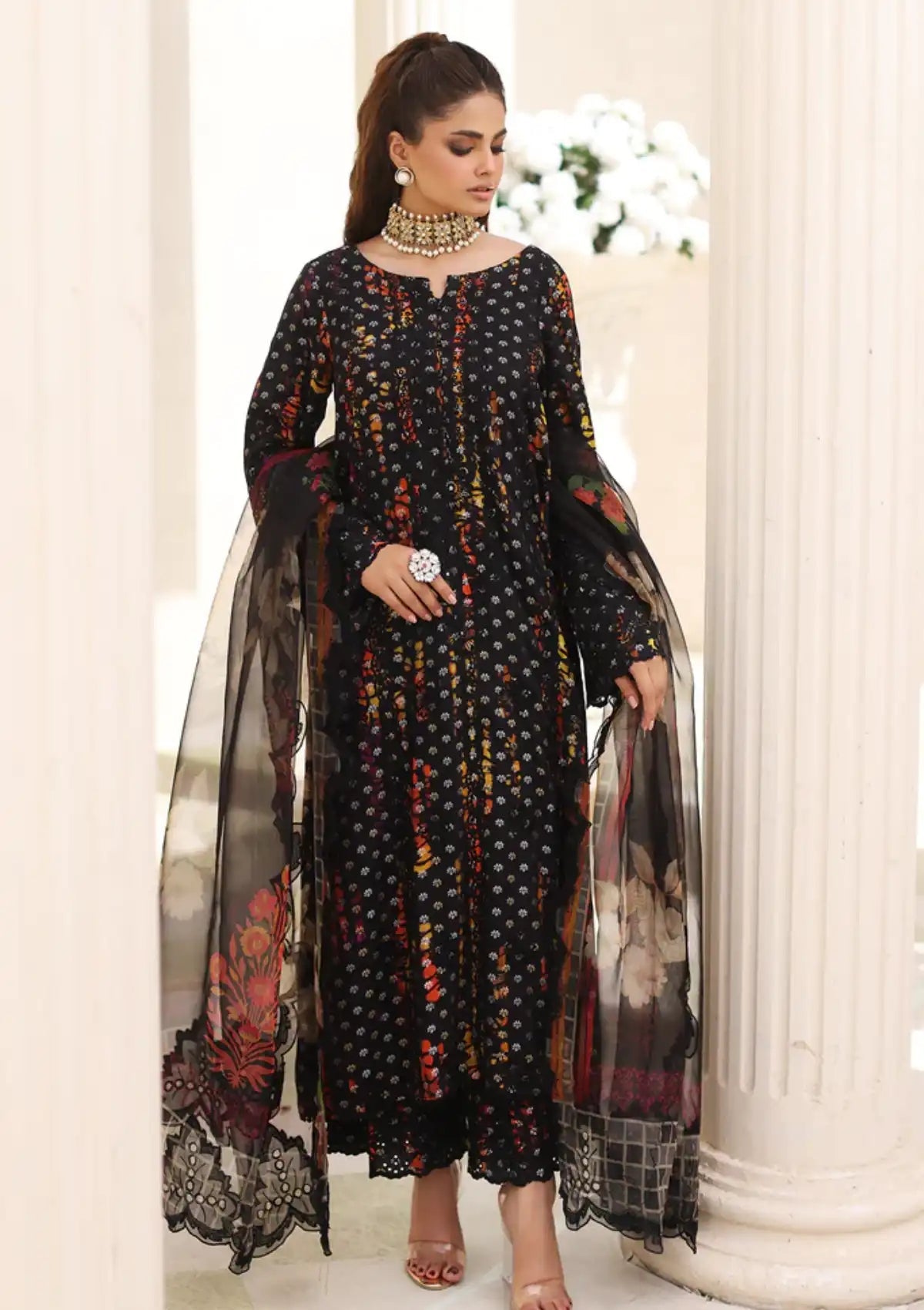 Embroidered suit with chiffon embroidered dupatta - 10003