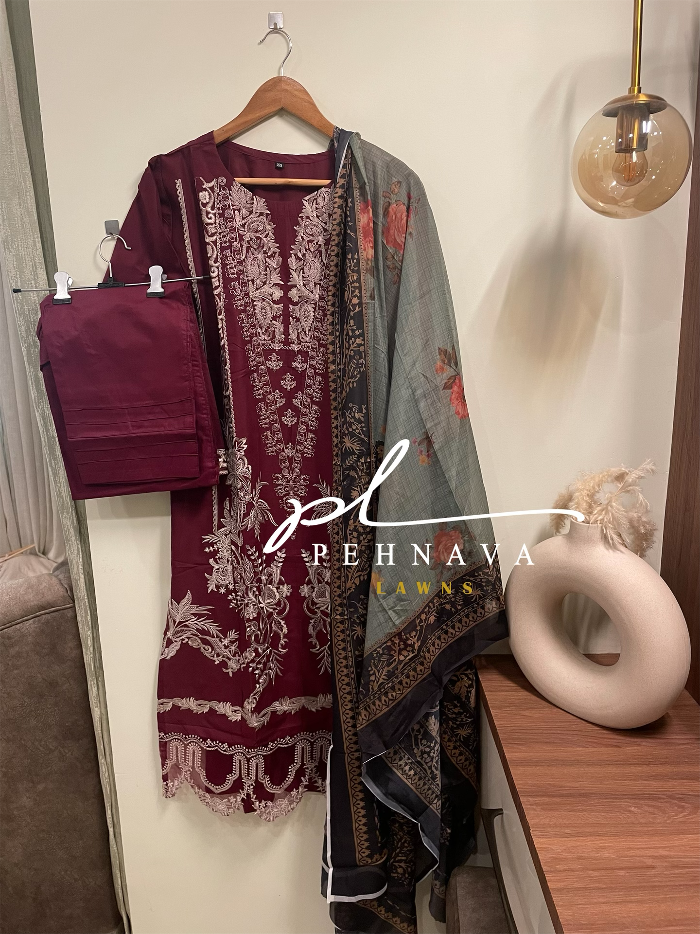 Embroidered casual suit-3228