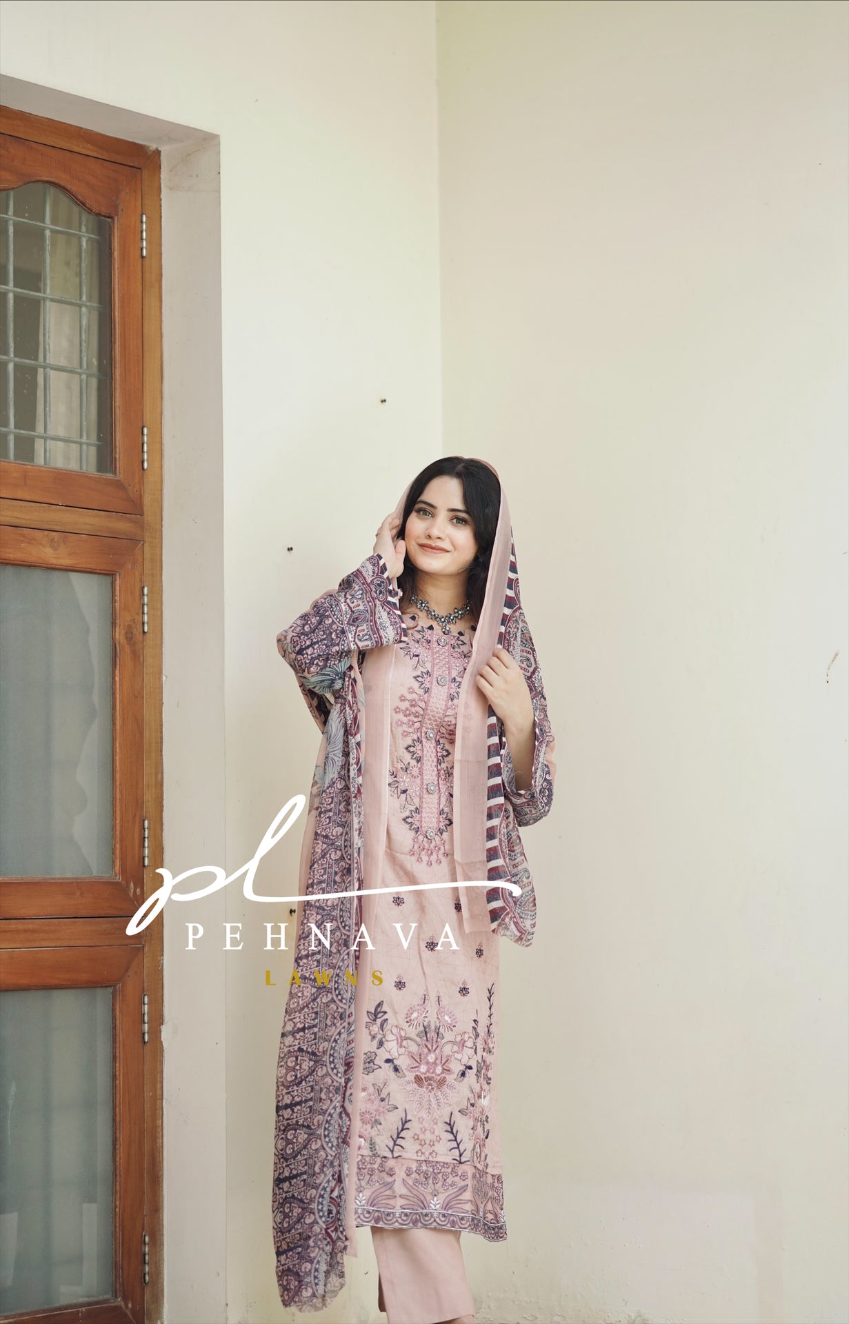 Embroidered cotton suit with chiffon dupatta - 3356