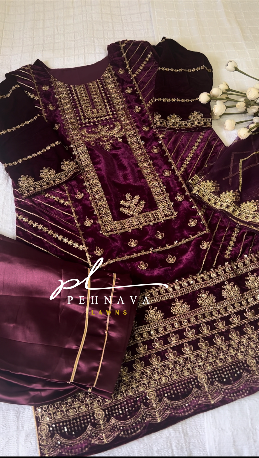 Embroidered velvette suit -6002