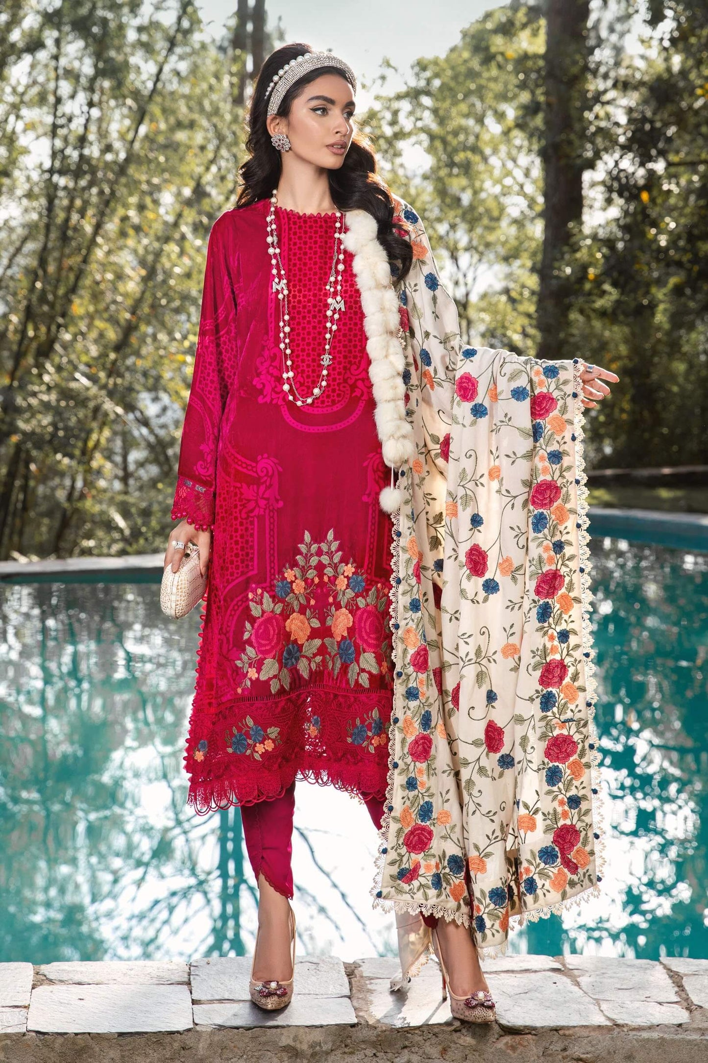 Printed casual suit with chiffon dupatta -530