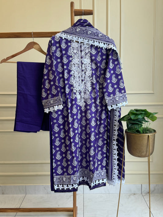 Khaadi Classic Embroidered Lawn Suit –violet floral size S