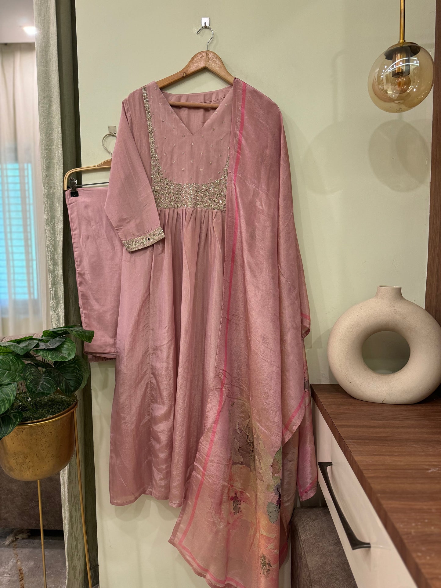 Tissue pleated suit with tissue dupatta-4085