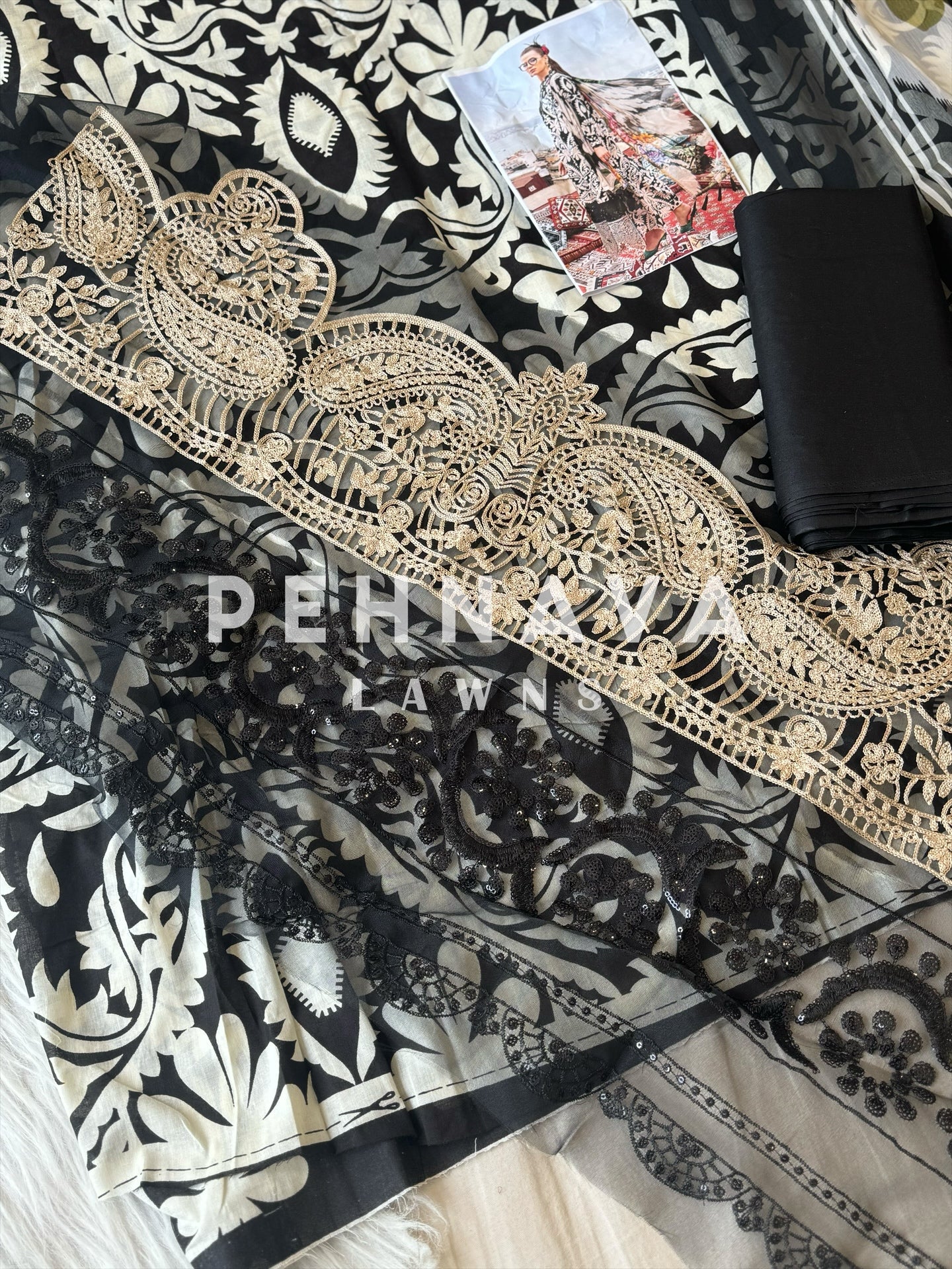 Printed casual suit with chiffon dupatta-AL