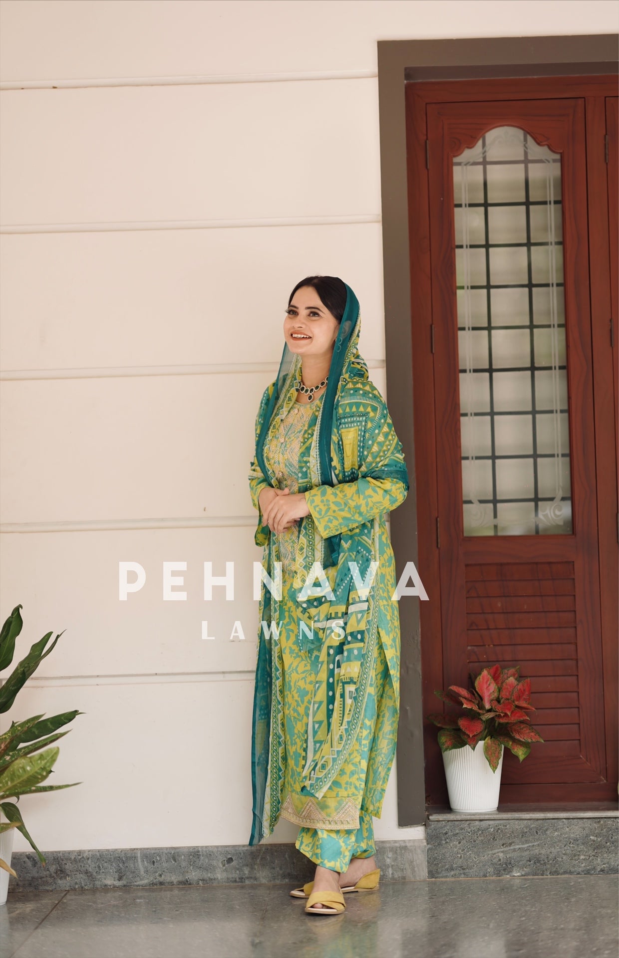 Printed casual suit with chiffon dupatta-3397