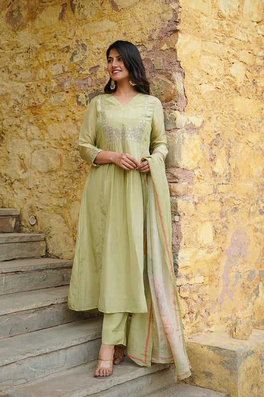 Tissue pleated suit with tissue dupatta-4085