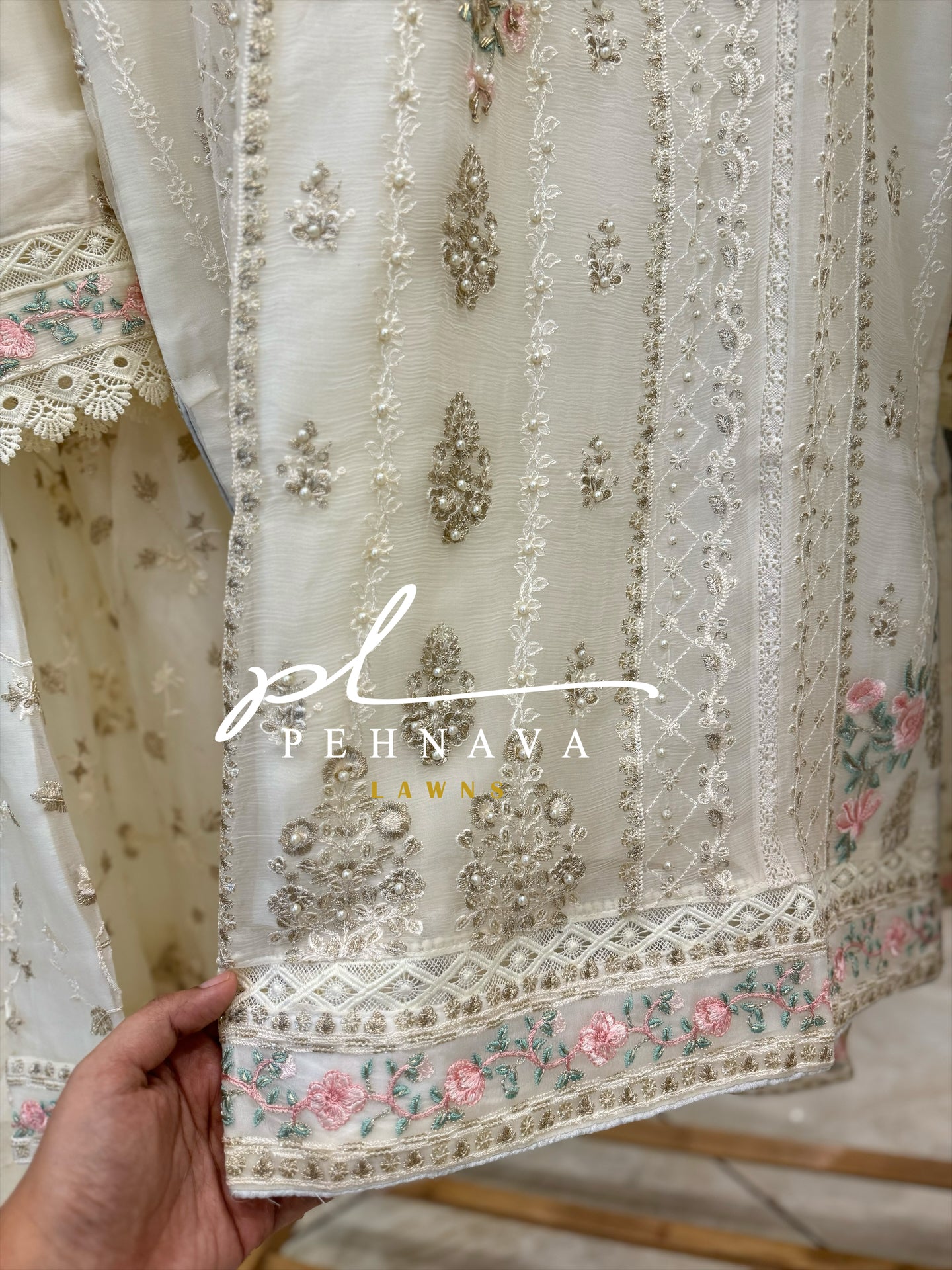 Embroidered chiffon suit with zardozi detailing-1151