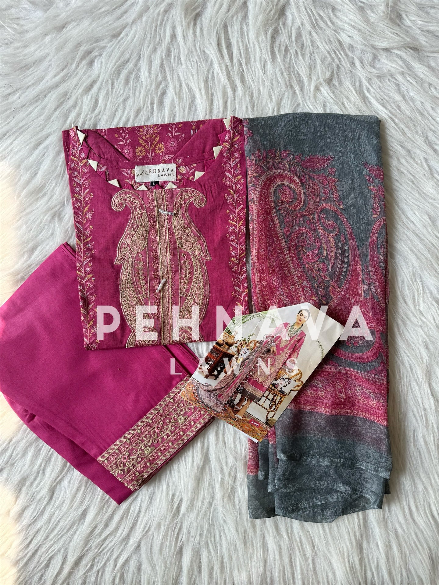 Beautiful  Printed casual suit with chiffon dupatta -3306