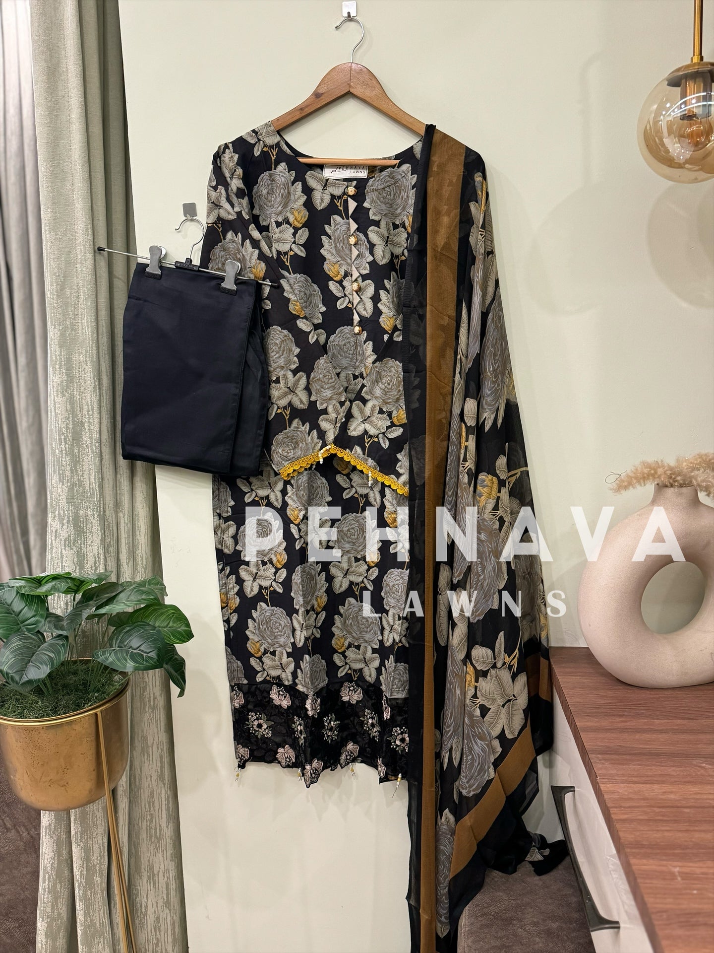 Printed casual suit with chiffon dupatta-3417