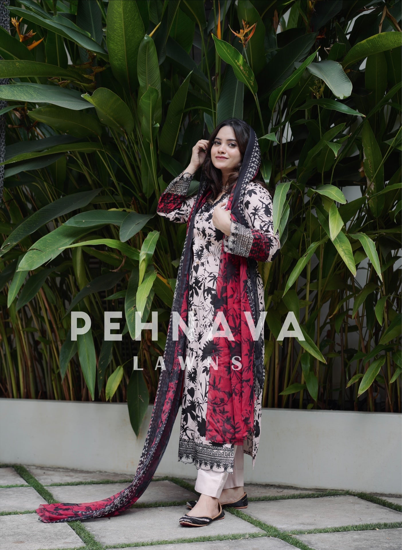 Printed casual suit with chiffon dupatta-3399