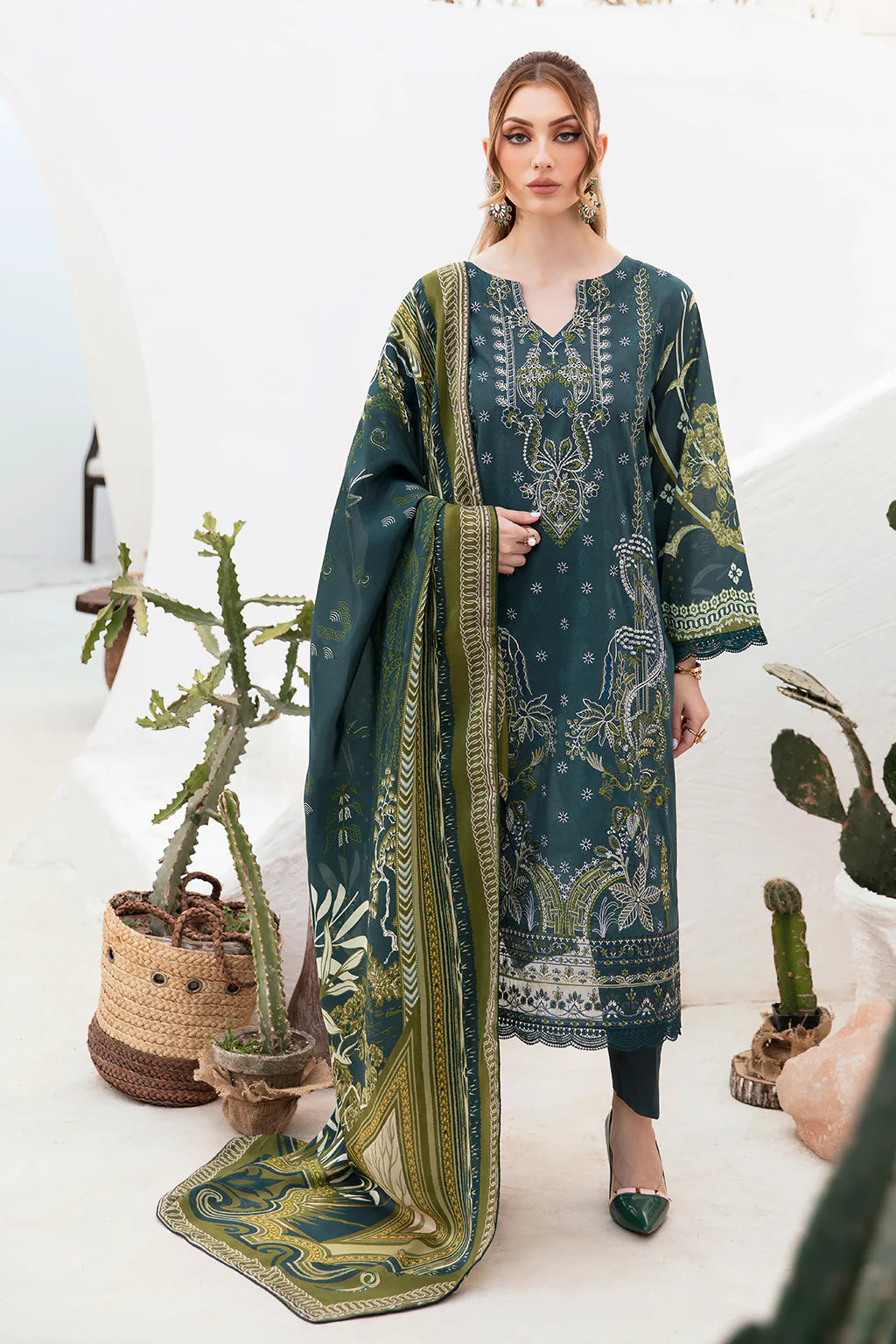 Lawn embroidered suit-G-203