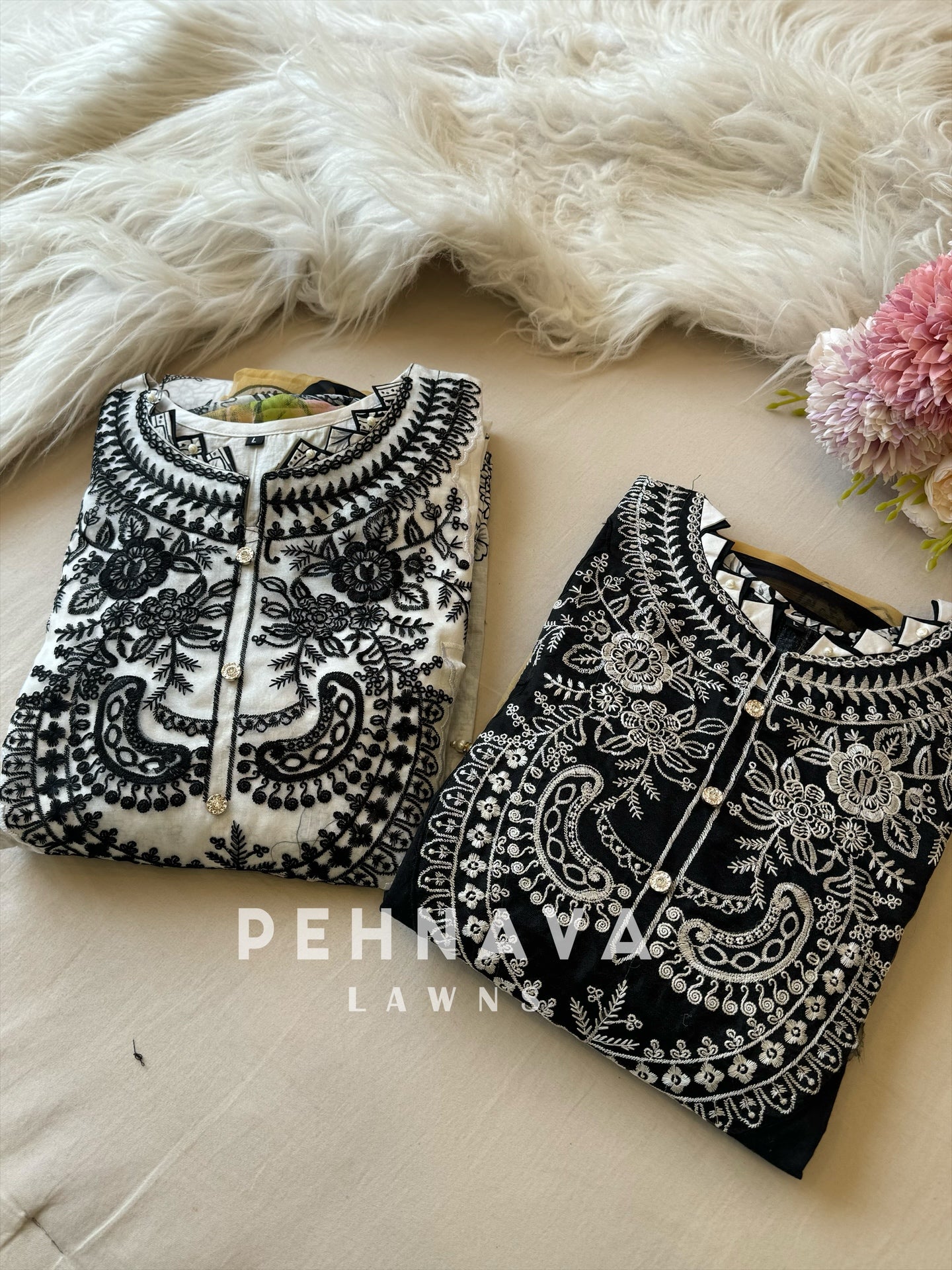 Printed casual suit with chiffon dupatta- ez B/W