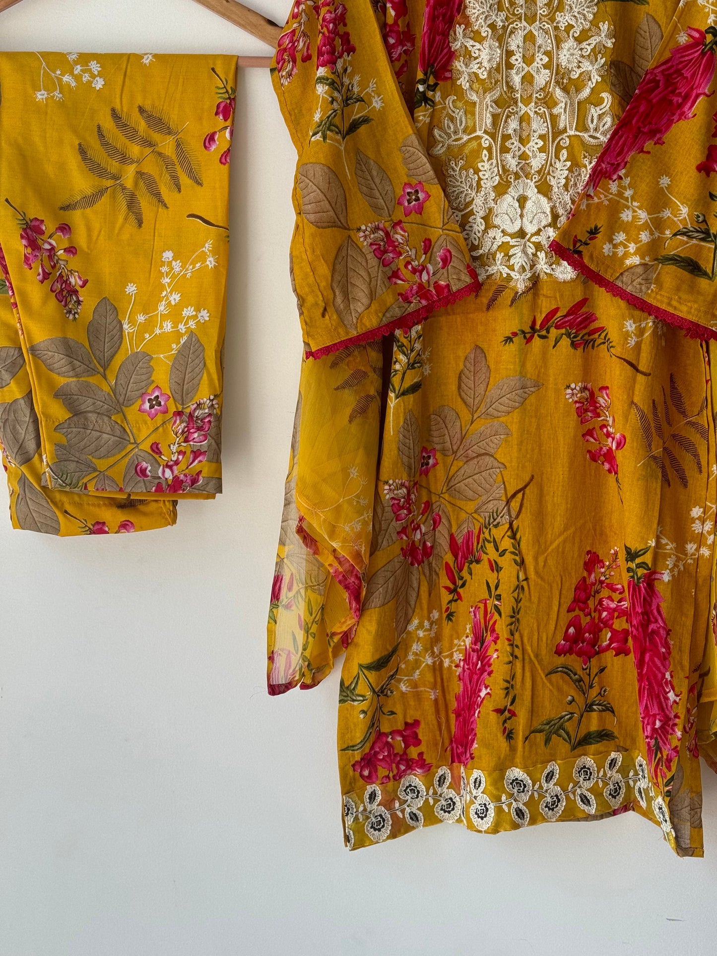 Printed casual suit with chiffon dupatta-fr yellow