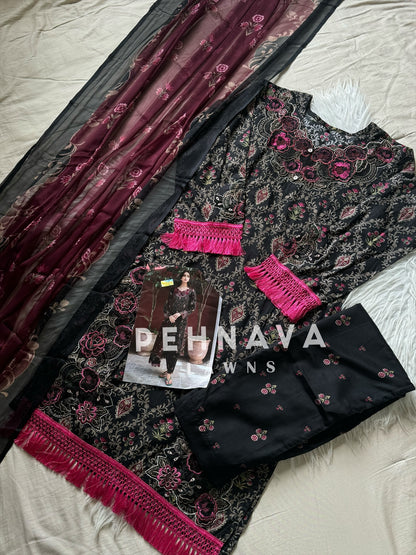 Floral casuals with chiffon dupatta-7033