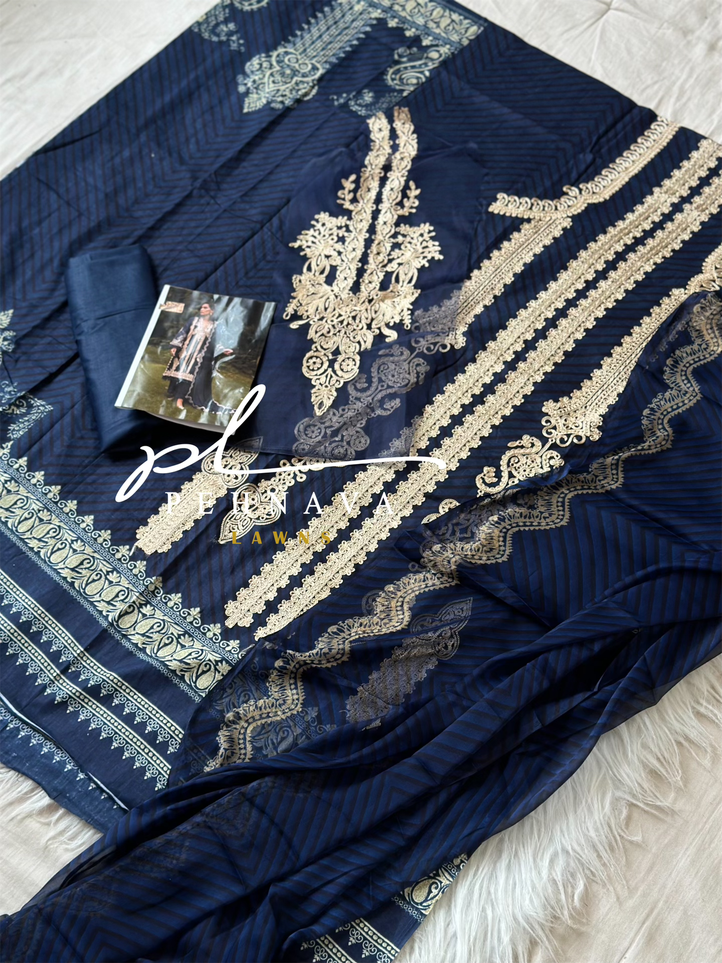 Embroidered cotton suit with chiffon dupatta - 418