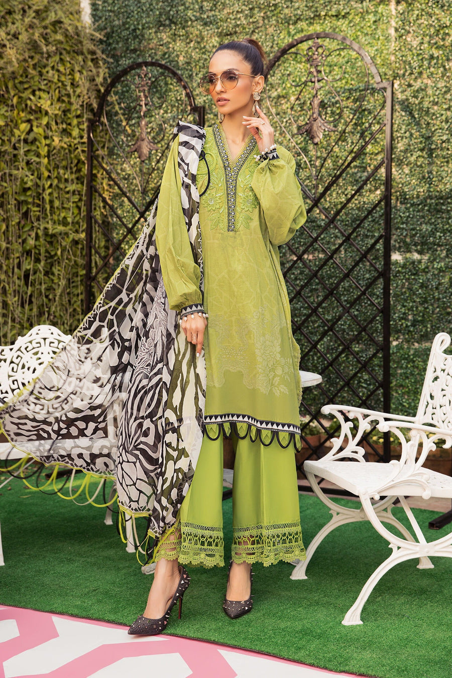 Green Printed casual suit with chiffon dupatta