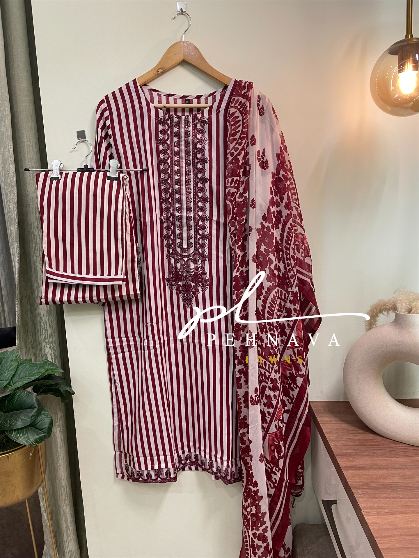 Printed casual suit with chiffon dupatta-3200