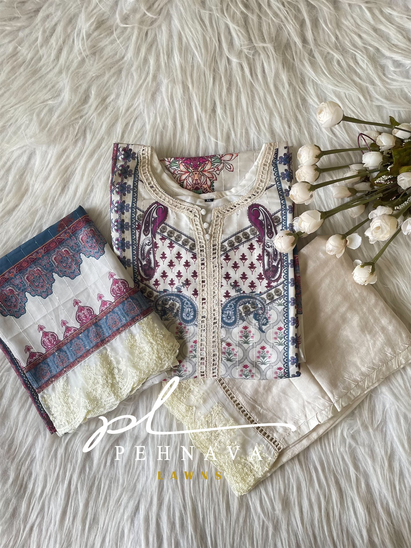 Ivory Embroidered muzlin suit-Mt