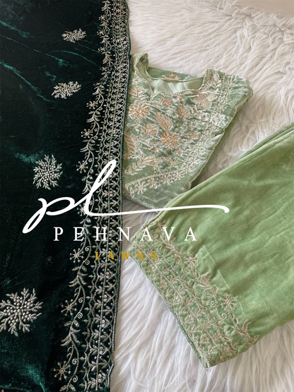 Embroidered velvette suit with moti latkan