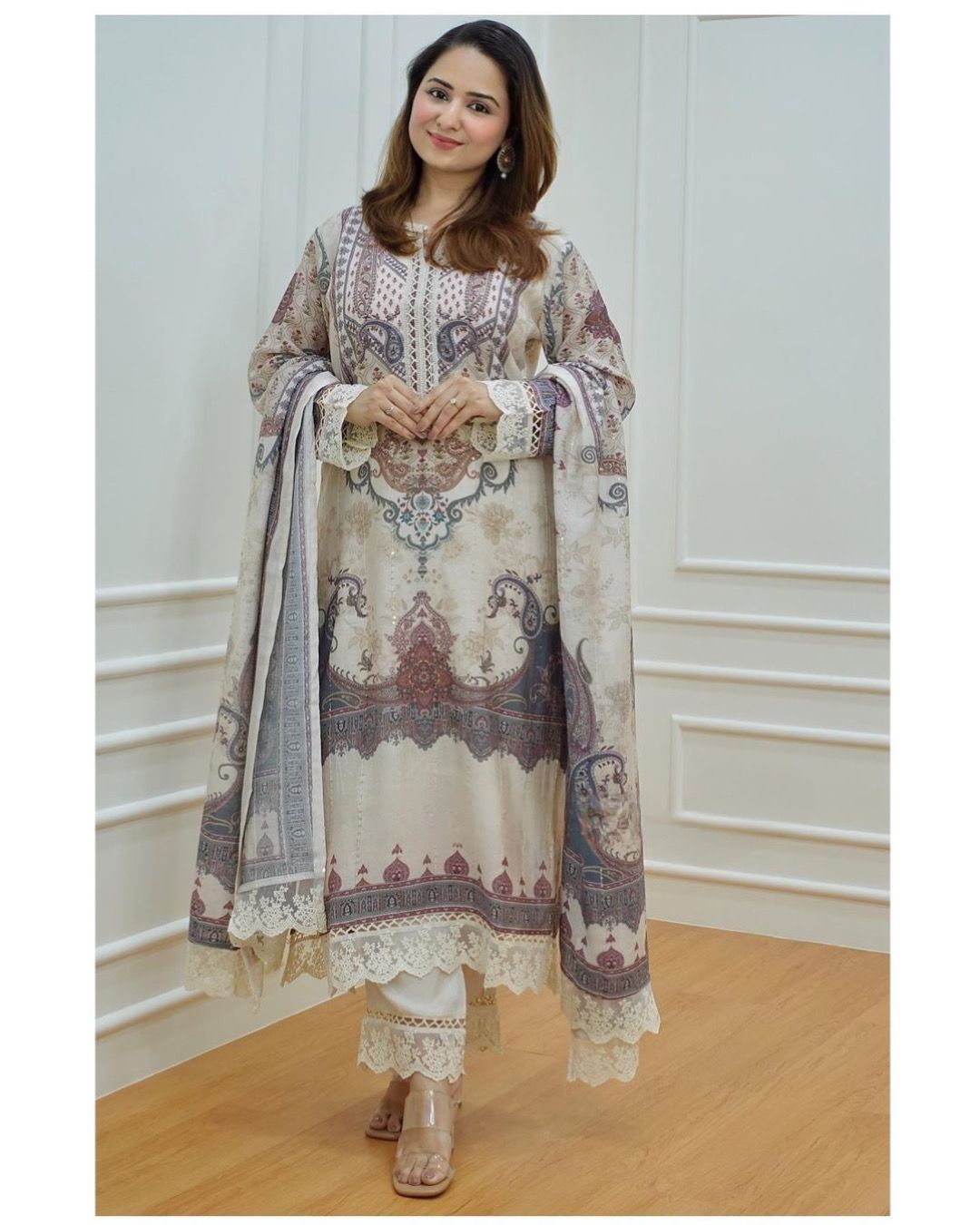 Ivory Embroidered muzlin suit-Mt